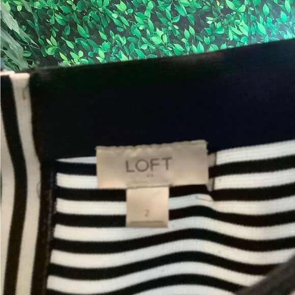 🖤 LOFT Black & White Striped Mini Pencil Skirt – Size Small - Picture 4 of 12